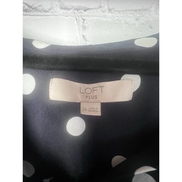 Loft Plus Size Button Up Polka Dot Shirt Size 24 - Picture 2 of 3